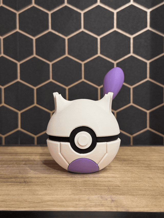 0150 - Mewtwo ball